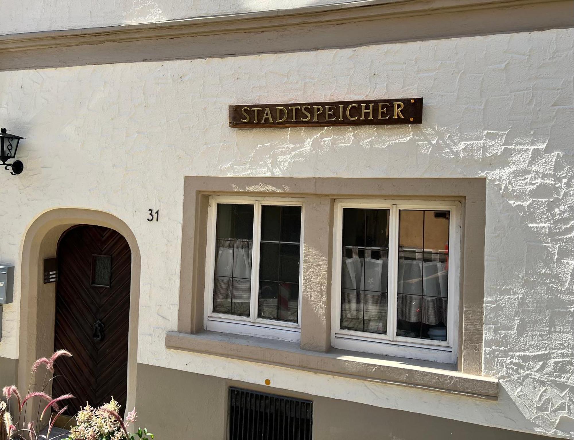 #Stadtspeicher - Gruener Stern Das Apartment Mitten In Der Altstadt Ротенбург-на-Таубере Экстерьер фото
